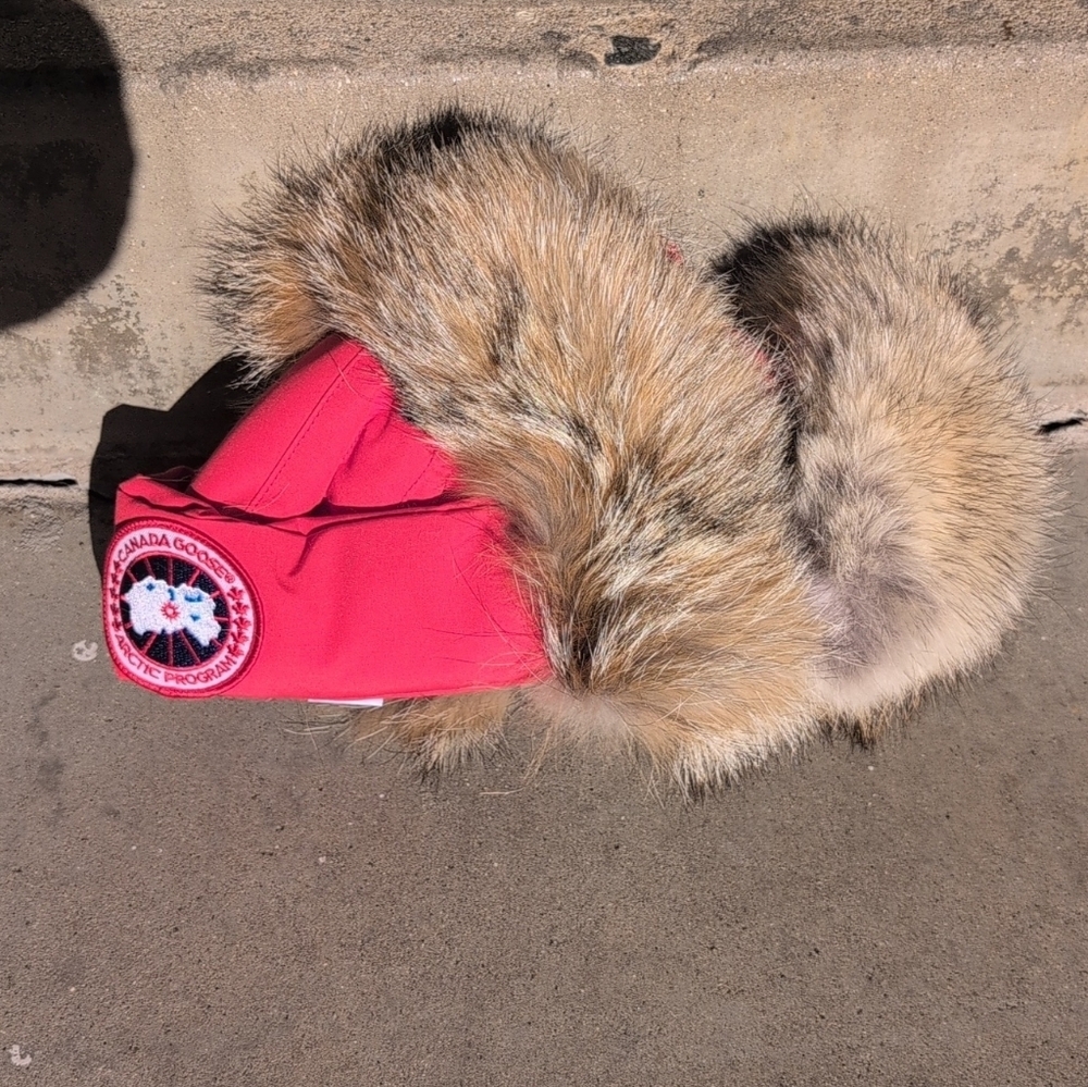 Canada Goose Aviator Red Hat with Fur Trim NWOT S-M